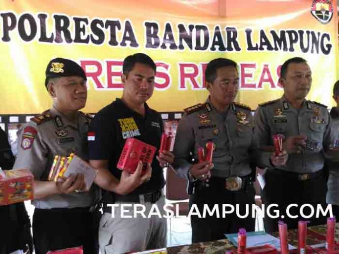 Polresta Bandarlampung Sita 21.635 Petasan