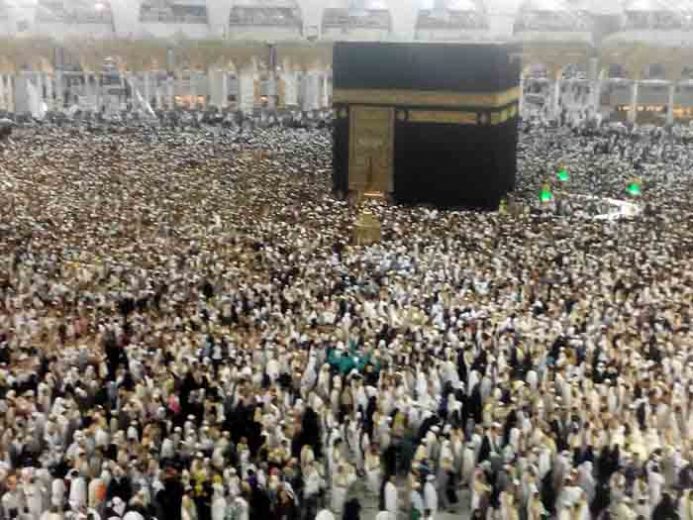 Mulai Besok Arab Saudi Izinkan Masuk Jamaah Umrah dari Luar Negeri