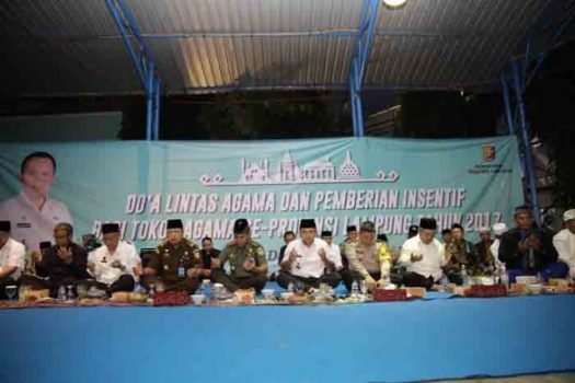 Gubernur Ridho Gelar Doa Bersama dengan Tokoh Lintas Agama