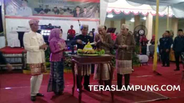 DPRD Lampura Sidang Paripurna HUT ke-71 Lampura dan Buka Puasa Bersama
