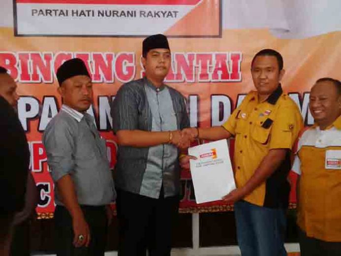 Pilbup Lampura, Arizo Fhasha Kembalikan Berkas ke Partai Hanura