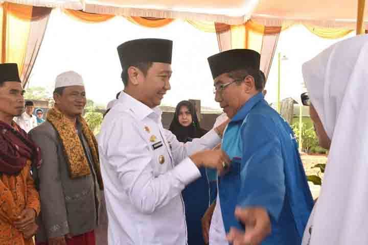 Bupati Lampura Halal Bihalal dengan Ikatan Keluarga Madura dan KONI