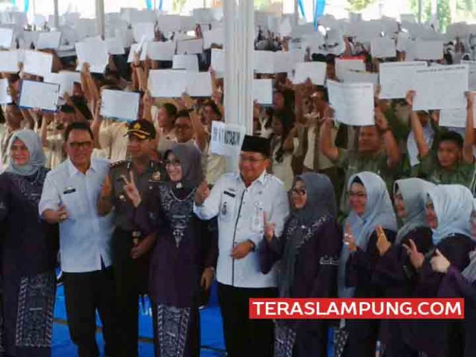 Pemkab Lampura Raih Rekor Muri Penulisan Aksara Lampung dengan Peserta Terbanyak