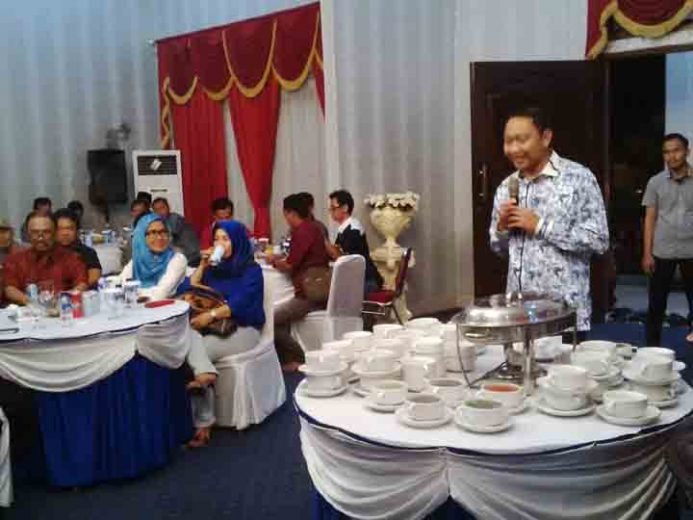 Bupati Lampura Jamu Penguji dan Peserta UKW PWI