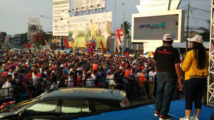 Puluhan Ribu Warga Lampung Antusias Ikuti Jalan Sehat Bersama Arinal Djunaidi
