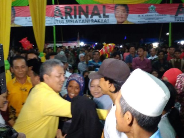 Gelar Wayang Kulit, Arinal Minta Doa Restu Warga Tanggamus dan Lamsel