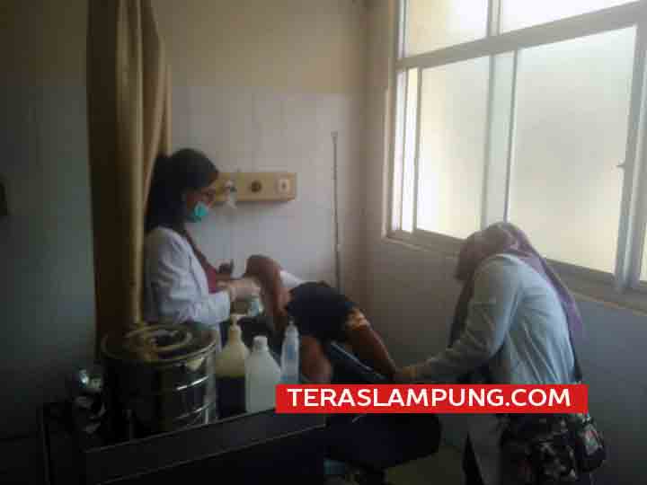 Tukang Ojek di Pangkalan Pasar Pasir Gintung Ditusuk Preman