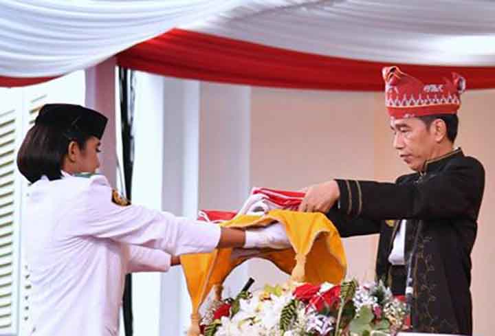 Jokowi Ungkap Rahasia Soal Upacara Penurunan Bendera 17 Agustus 2017