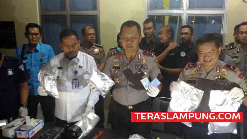 Kapolda Lampung: 7 Kg Sabu yang Disita dari Dua Kurir Warga Bandarlampung Berasal dari Luar Negeri