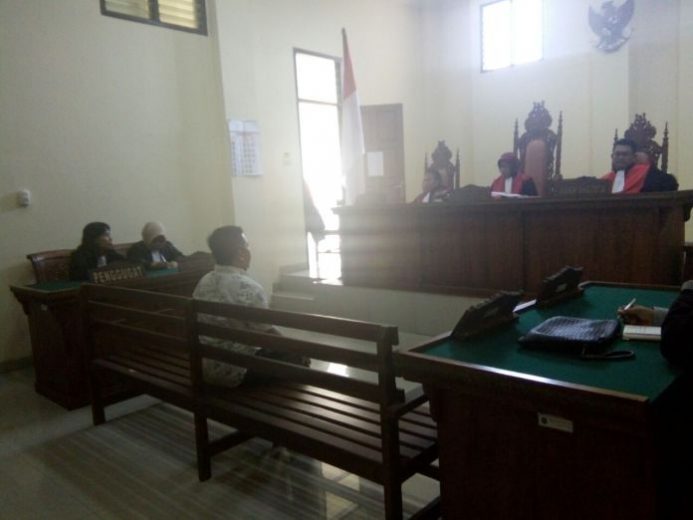 Kasus KDRT, Anggota KPU Tulangbawang Divonis 2, 6 Tahun Penjara