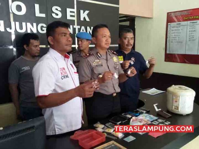 Bayu Sembunyikan Sabu-Sabu di dalam Mesin Penanak Nasi dan Bingkai Foto