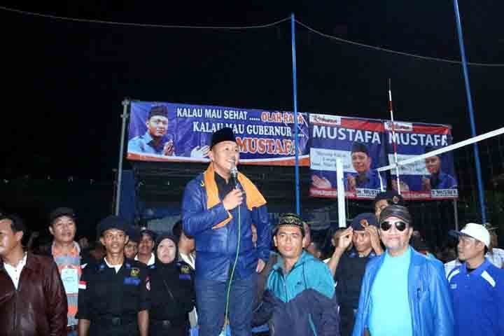 Kehadiran Mustafa Membuat Turnamen Bola Voli Mustafa Cup Jadi Lebih Semarak