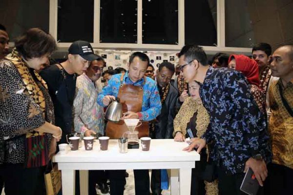 Gubernur Ridho Buka Perayaan International Coffee Day 2017