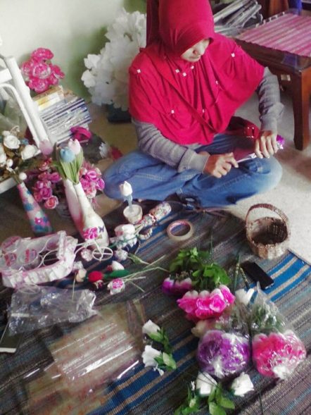 Cara Unik Para Perempuan Aktivis Lampung Galang Dana untuk Muslim Rohingya