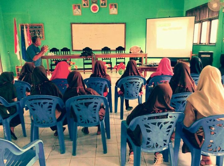 GSMS 2017, Puluhan Siswa SMPN 18 Pesawaran Antusias Belajar Seni Fotrografi