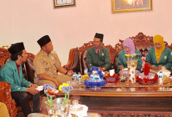 Mahasiswa Asal Thailand Pelajari Program Ronda Bupati Mustafa