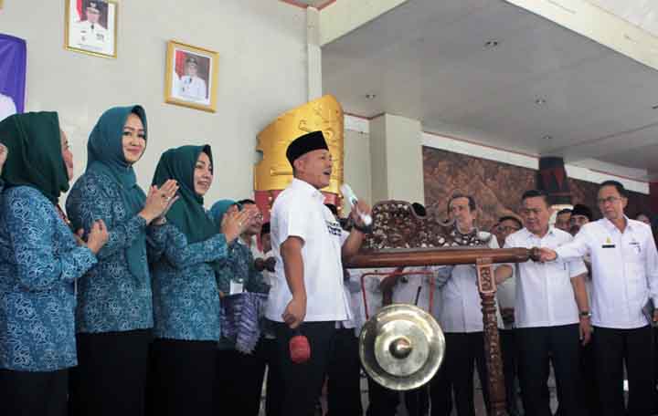 Pemkab Lamteng Kucurkan Dana Rp 6,2 Miliar untuk Kader PKK di Semua Kampung