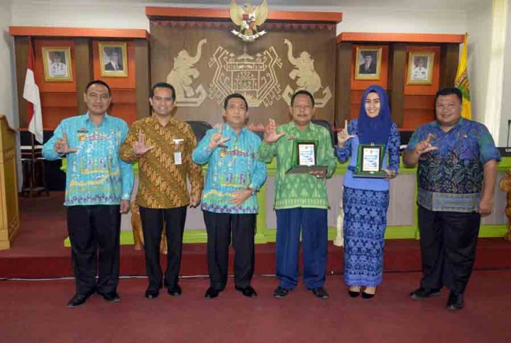 Pemprov Lampung Serahkan Penghargaan LPSE untuk Dua Kabupaten