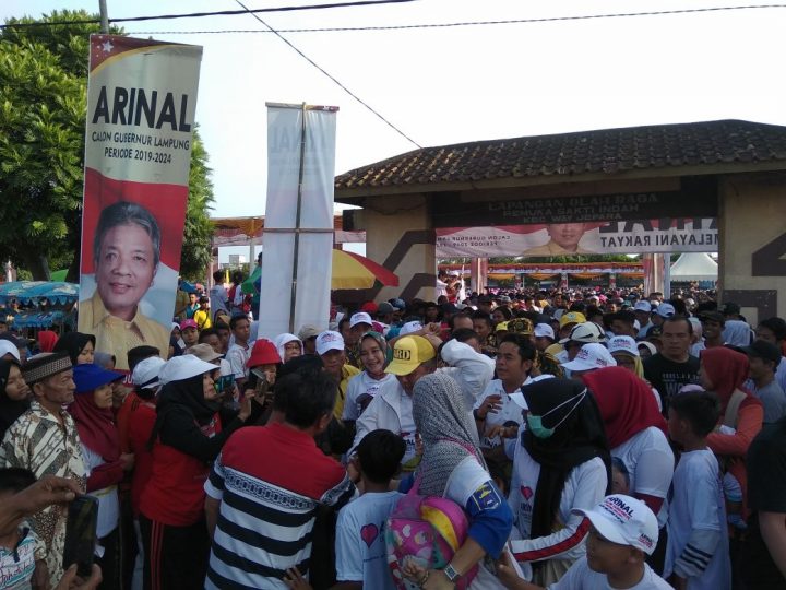 Warga Lampung Timur Antusias Ikuti Jalan Sehat Bersama Arinal Djunaidi
