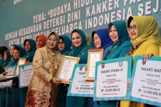 PKK Provinsi Lampung Raih Dua Penghargaan pada Jambore Nasional Kader PKK 2017
