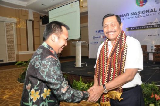 Menko Kemaritiman Soroti Kotornya Teluk Lampung karena Banyak Sampah dan Limbah