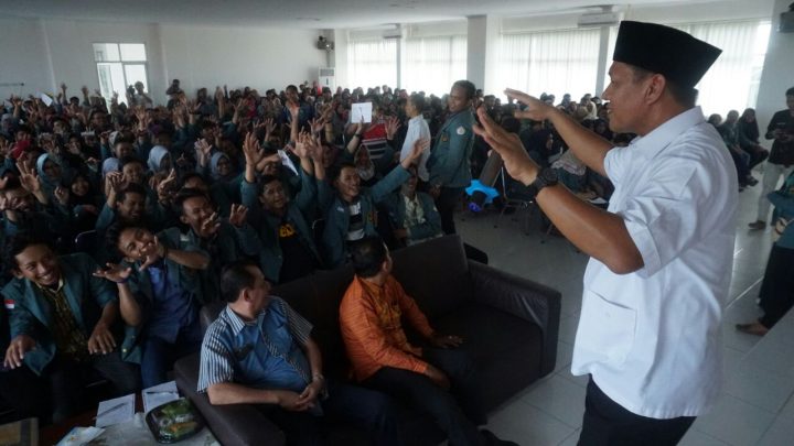 Mustafa Sampaikan Kuliah Umum tentang Kepemimpinan di Kampus Unila