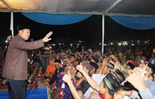 Bupati Mustafa Targetkan Tiga Tahun Seluruh Jalan di Lampung Tengah Mulus