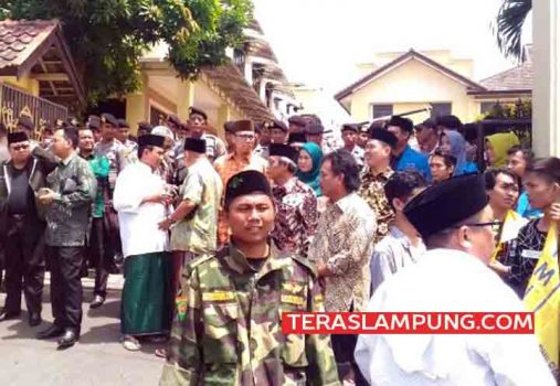 Laporkan Bupati Lampung Selatan, Ratusan Nahdliyin Datangi Polda Lampung
