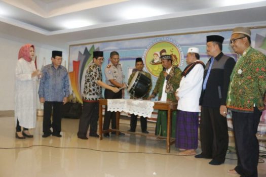 Hamartoni Ahadis Buka Porseni Santri III Lampung di Asrama Haji Rajabasa