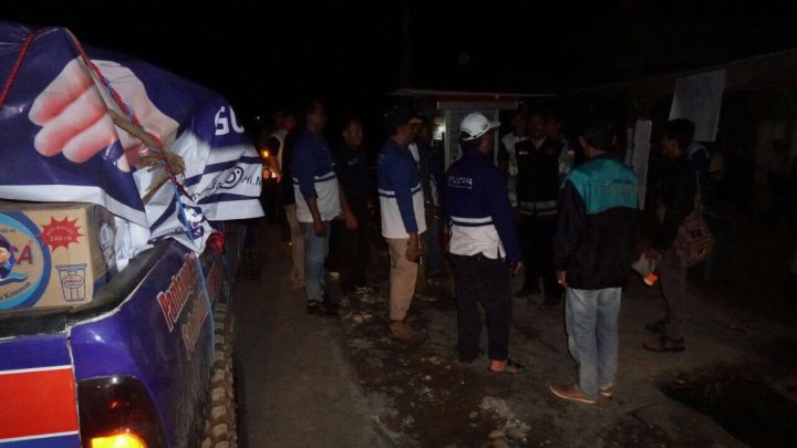 Relawan Mustafa Salurkan Bantuan Korban Banjir di Tiga Kecamatan di Tanggamus