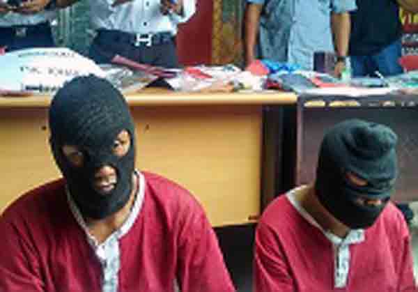 Lima Spesialis Pembobol Rumah Dibekuk Polisi saat Beraksi di Pringsewu