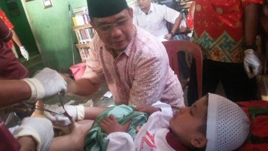 Gelar Sunatan Massal dan Bazar Murah, Ketua DPRD Lampung Ingin Hilangkan Stigma Negatif Jabung
