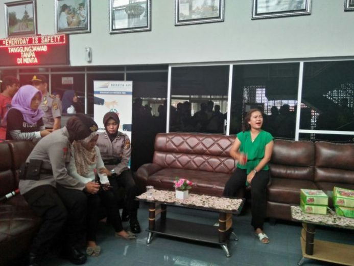 PT KAI Tanjungkarang Sewenang-wenang Gusur Rumah, Warga Protes Keras