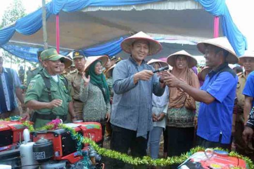 Wujudkan Pertanian Tangguh, Bupati Mustafa Libatkan Perusahaan Swasta