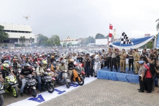Gubernur Ridho Apresiasi Apel Besar Klub Mobil dan Motor Lampung