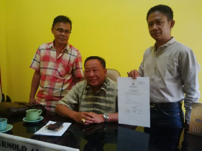 Golkar Sahkan Aprozi Alam – Ice Suryana Sebagai Cabup-Cawabup pada Pilbup Lampura 2018