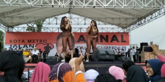 Duo Intan Sihir Peserta Jalan Sehat Bersama Arinal di Metro