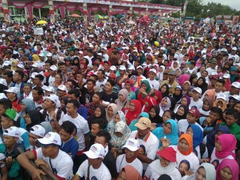 Puluhan Ribu Warga Tuba Padati Acara Jalan Sehat Arinal