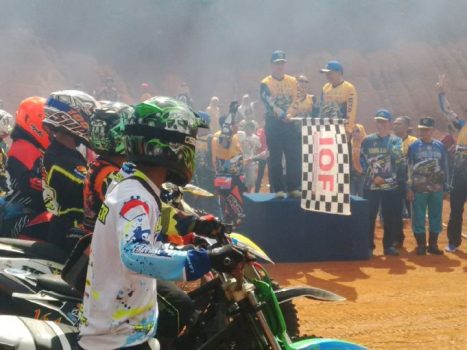 Ratusan ‘Crosses’ – ‘Offroader’ Ramaikan Lomba Trail Adventure di Kotabumi Utara