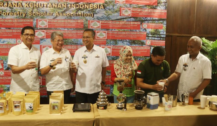 Pemprov Lampung Dorong Kabupaten-Kota Kembali Canangkan Gerakan Lampung Menghijau
