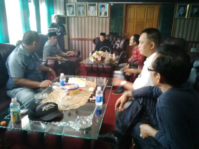 Uang Proyek Belum Dibayar, Para Kontraktor di Lampura Kembali Mengadu ke Dewan