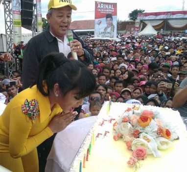 Dewi Persik Rayakan Ulang Tahun di Kabupaten Tanggamus