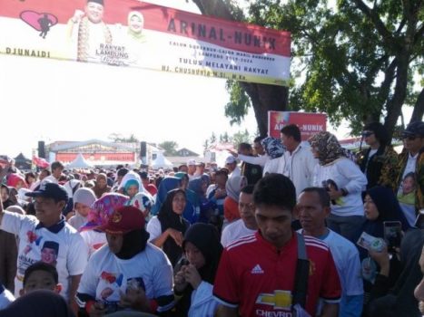 Ribuan Peserta Ikuti Jalan Sehat Arinal-Nunik di Way Kanan