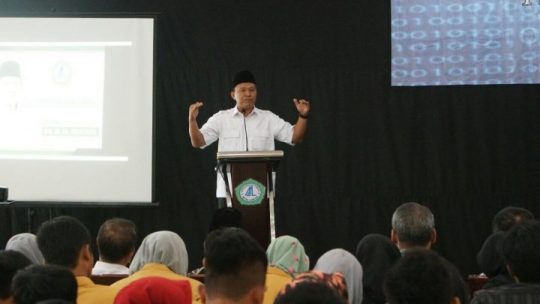 Mustafa Dorong Mahasiswa Jadi Generasi Technopreneur