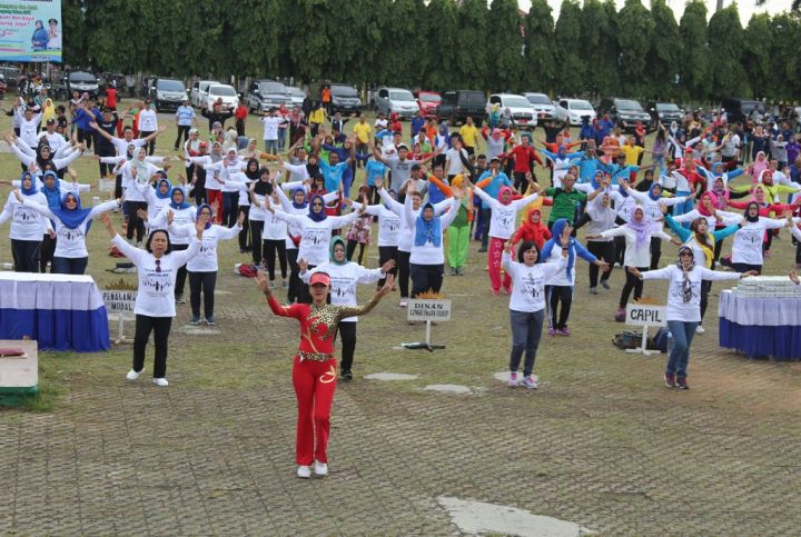 Senam Sehat Pemprov Gaungkan “Perempuan Berdaya, Lampung Jaya”