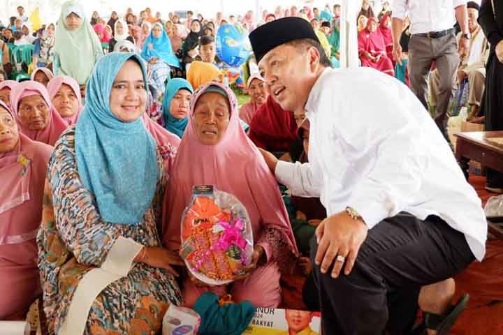 Hari Ibu, Arinal Djunaidi Gelar Tablig Akbar di Mulyosari Metro
