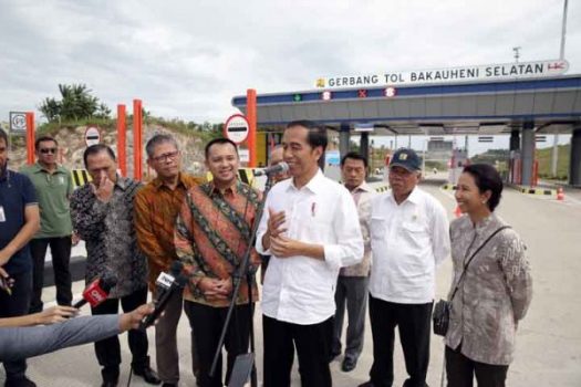 Resmikan Jalan Tol Bakauheni-Terbanggi Besar, Ini Jadwal Acara Jokowi di Lampung Besok