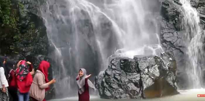 Keindahan Air Terjun Klawas di Lampung Utara