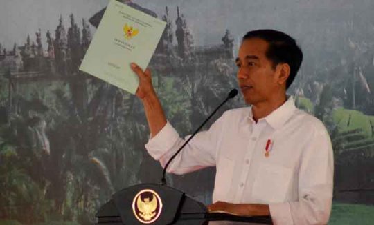 Presiden Jokowi Serahkan 15 Ribu Sertifikat di Tabanan