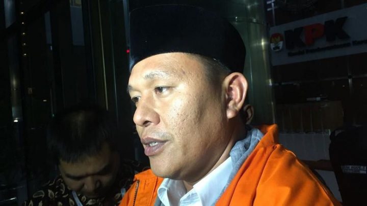 Usai Diperiksa, Bupati Lampung Tengah Ditahan KPK